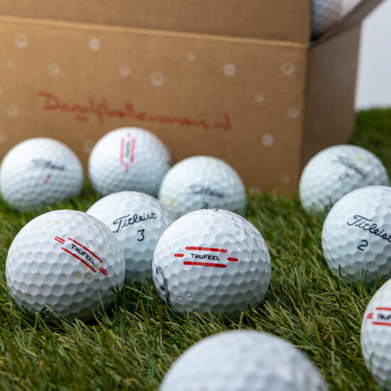 Titleist trufeel lakeballs